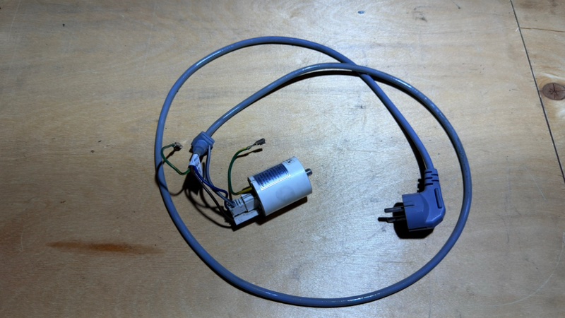 Фильтр сетевой стиральной машины Beko ELB 67001 Y (б/у)