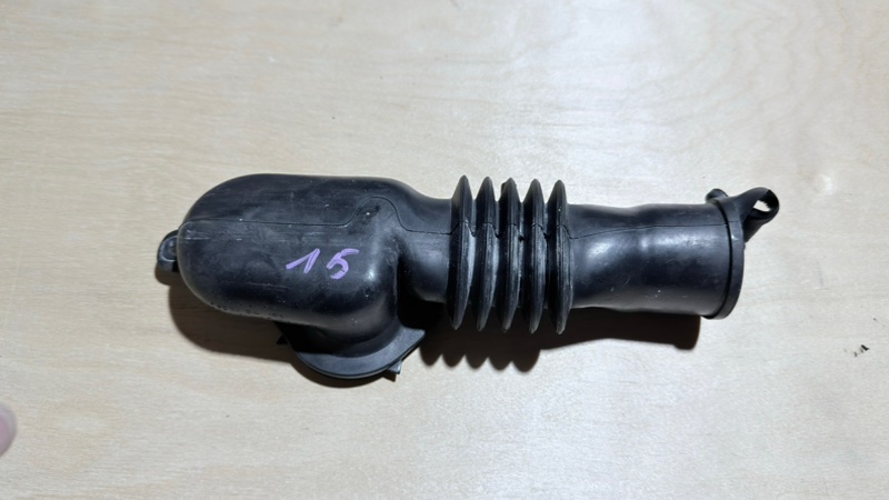 Патрубок заливной стиральной машины Hotpoint-Ariston WDD 8640 B (б/у)