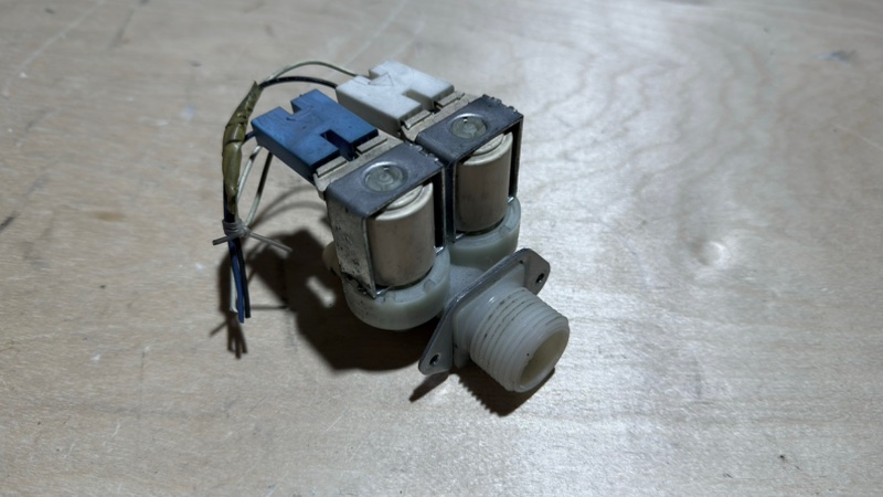 Клапан стиральной машины Samsung WF8500NHW (б/у)