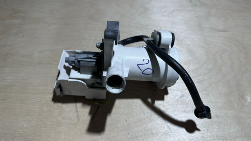 Сливной насос (помпа) стиральной машины Samsung WF8500NHW (б/у)