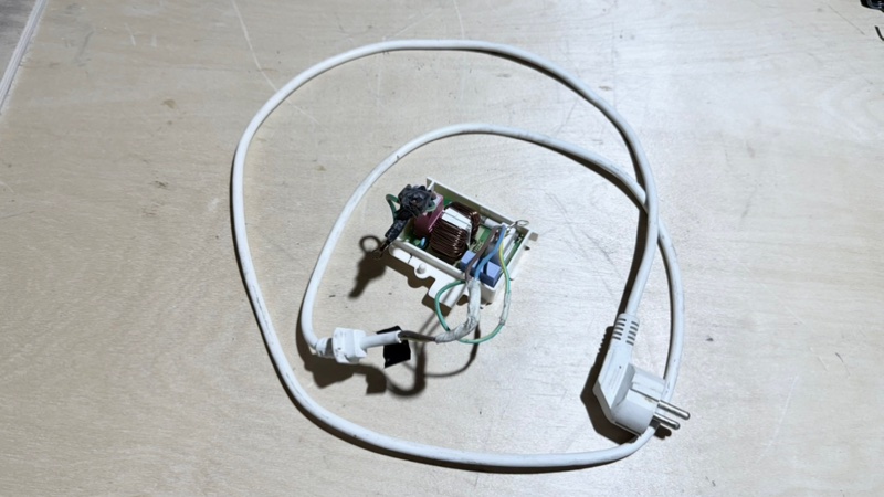 Фильтр сетевой стиральной машины LG E1096SD3 (б/у)