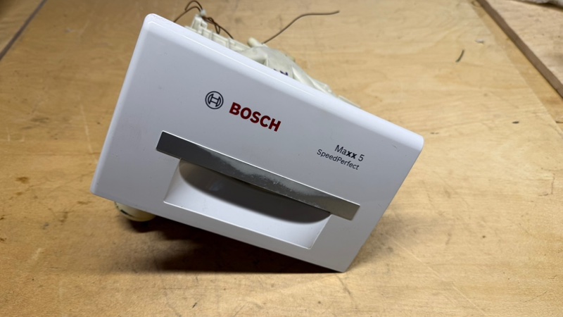 Порошкоприемник лоток стиральной машины Bosch WLG 20160 OE (б/у)