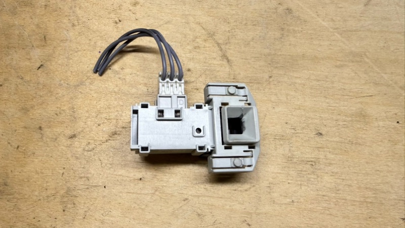 Замок люка (убл) стиральной машины Siemens WS10G160OE (б/у)
