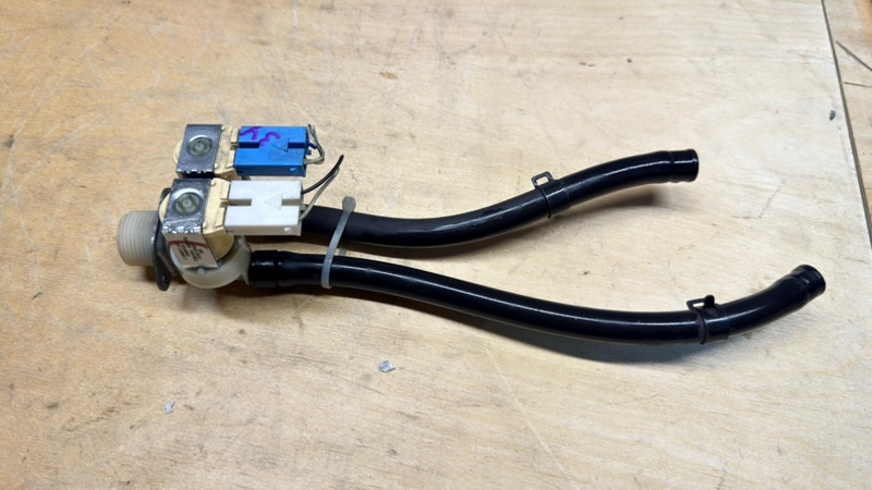 Клапан воды стиральной машины Samsung WF9692GQR (б/у)