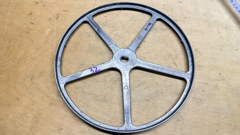 Шкив стиральной машины Indesit BWSA 61051 (б/у)