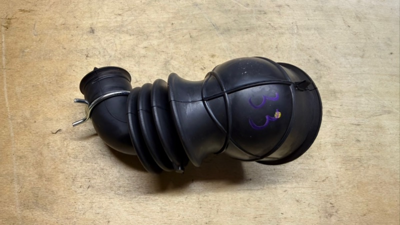 Патрубок сливной стиральной машины Hotpoint-Ariston AWM 129 (б/у)