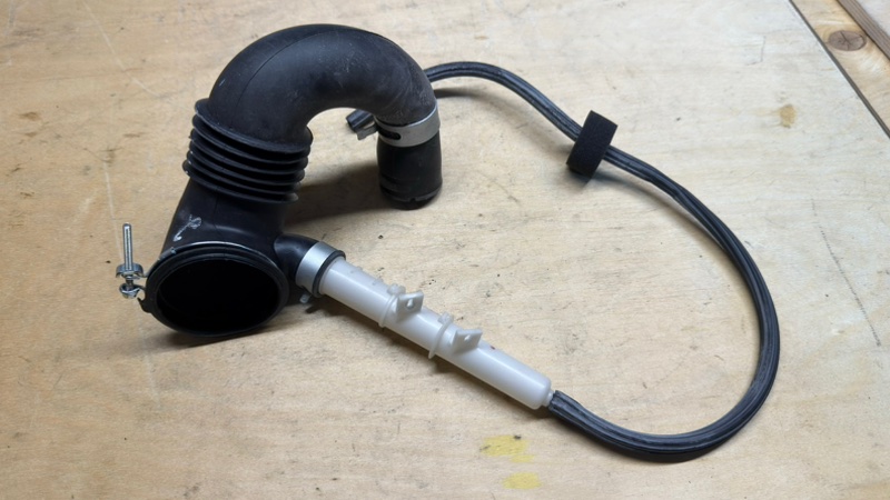 Патрубок сливной стиральной машины LG F10A8HD5 (б/у)