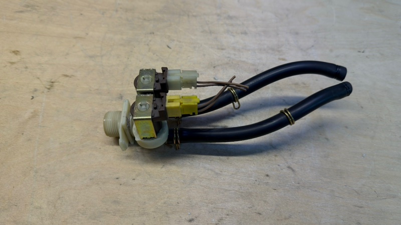 Клапан стиральной машины Bosch WFF 1200 (б/у)