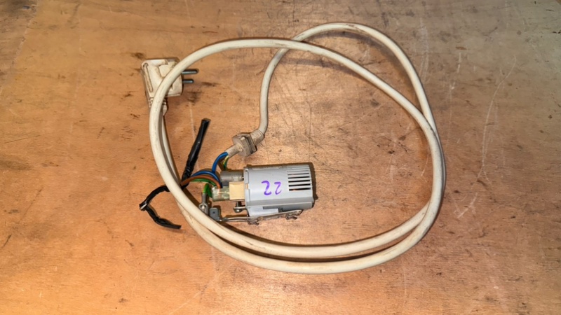 Фильтр сетевой стиральной машины Whirlpool AWG 233 (б/у)