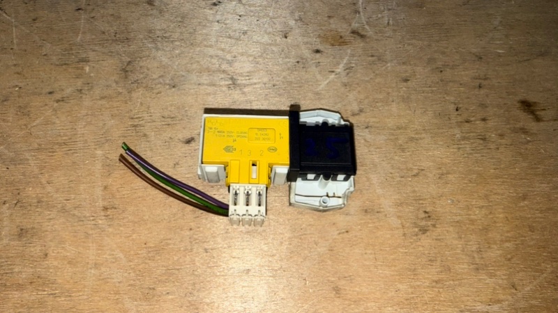 Замок люка (убл) стиральной машины Candy GC34 1061 D2 (б/у)
