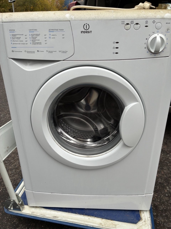 Автомобиль Indesit WIU 81 в разбор