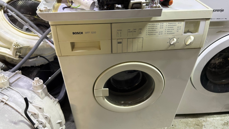 Автомобиль Bosch WFF 1200 в разбор