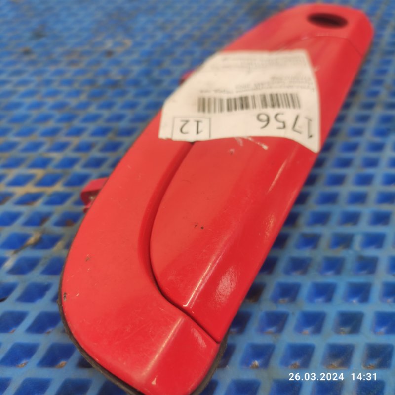 Ручка двери передняя левая Hyundai Getz G4EE
