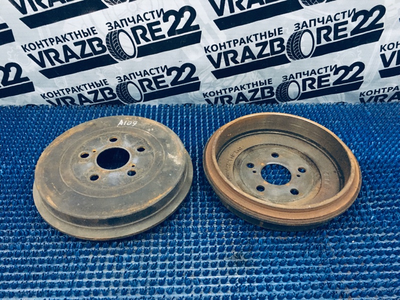 Тормозные барабаны заднее Toyota Allion 2004 ZZT245-0024098 1ZZ-FE 42431-63011 контрактная