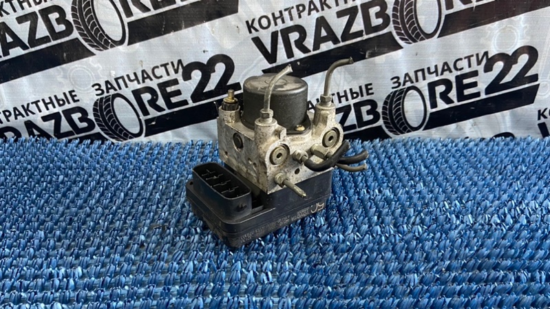 Блок abs Toyota Vista Ardeo ZZV50-0047060 1ZZ-FE 2001