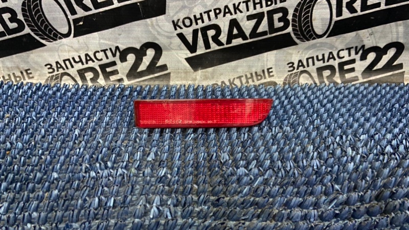 Катафот бампера Toyota Nadia SXN10-0035948 3S-FSE 1999 правый
