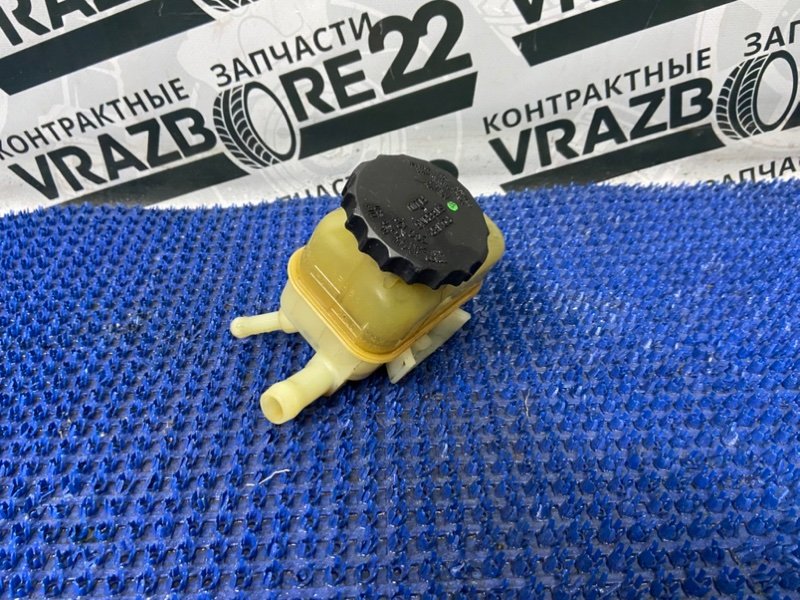 Бачок гидроусилителя Premio 2003 ZZT245-0014141 1ZZ-FE