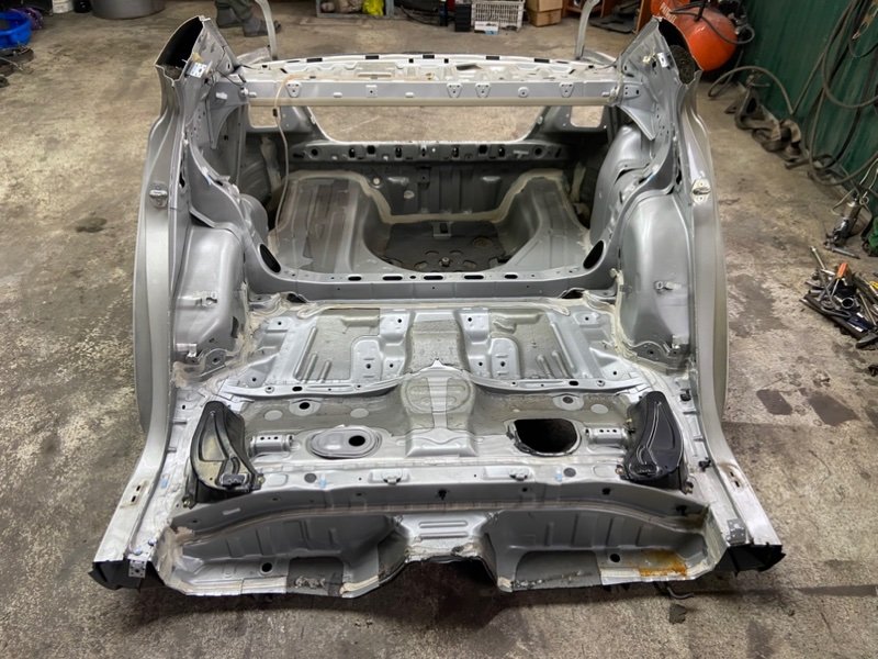 Задняя часть автомобиля Premio 2003 ZZT245-0014141 1ZZ-FE