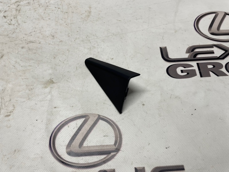 Обшивка двери передняя правая Toyota Land Cruiser Prado 2017 GDJ150 1GDFTV 6749160110 контрактная