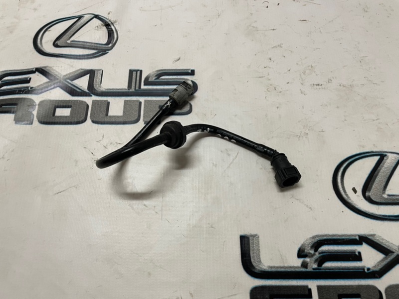 Трубка вакуумная Range Rover Velar 2018 L560 30DDTX