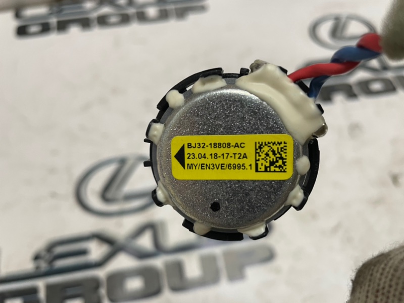 Динамик передний Land Rover Range Rover Velar L560 30DDTX