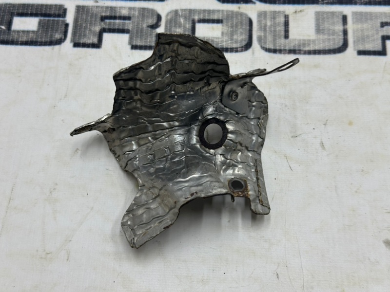 Тепловой экран левый Range Rover Sport 2018 L494 30DDTX Тепловой экран левый Range Rover Sport 2018 L494 30DDTX