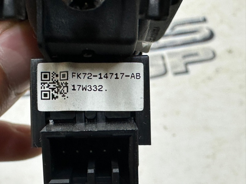 Кнопка стеклоподъемника Land Rover Discovery L462 30DDTX