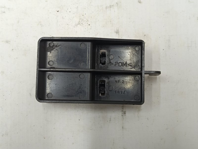 Кронштейн фары передний RX300 2006 MCU35 1MZFE
