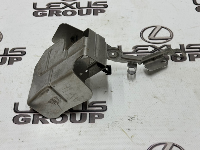 Кронштейн Range Rover Velar 2019 L560 AJ200P Кронштейн Range Rover Velar 2019 L560 AJ200P