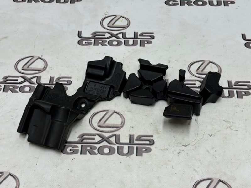 Шумоизоляция левая Range Rover Velar 2018 L560 AJ200 Шумоизоляция левая Range Rover Velar 2018 L560 AJ200