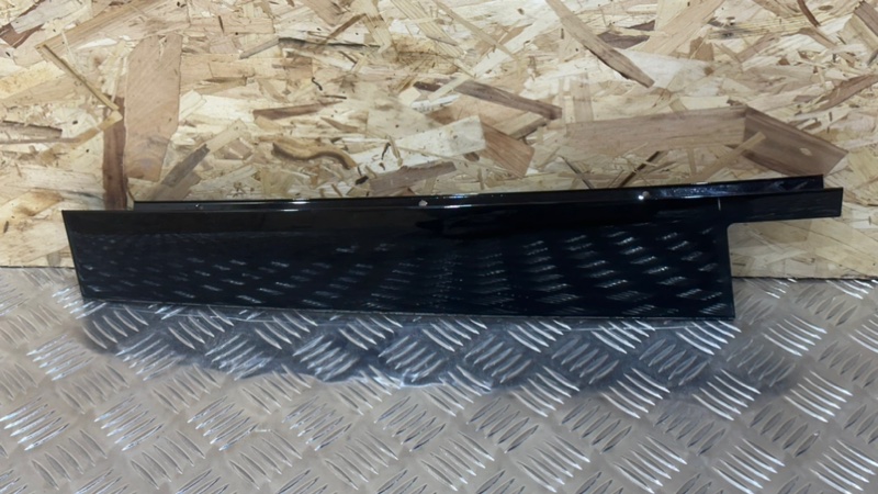 Молдинг на дверь задний левый Mercedes-Benz GLS - Class 2018 X166 OM642 A1666900587 контрактная