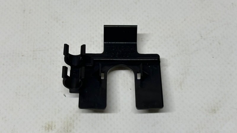 Кронштейн датчика парковки передний Lexus LS430 2004 UCF30 3UZFE 8934850010 контрактная