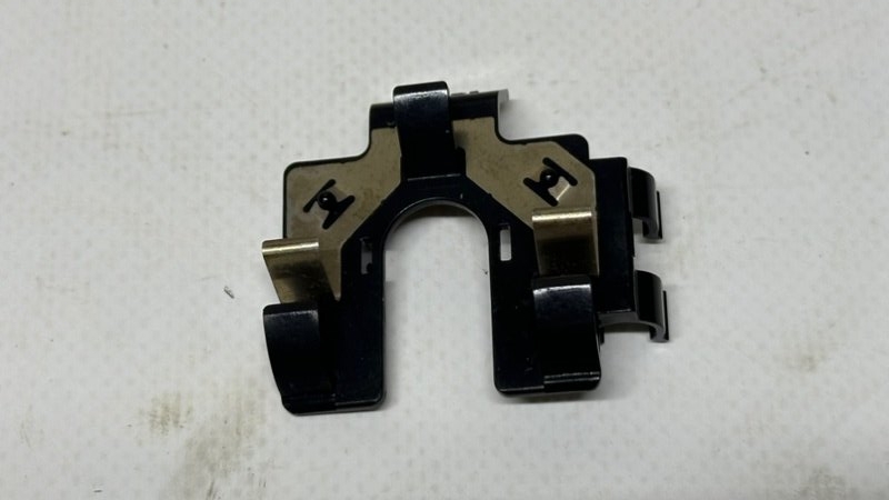 Кронштейн датчика парковки передний LS430 2004 UCF30 3UZFE