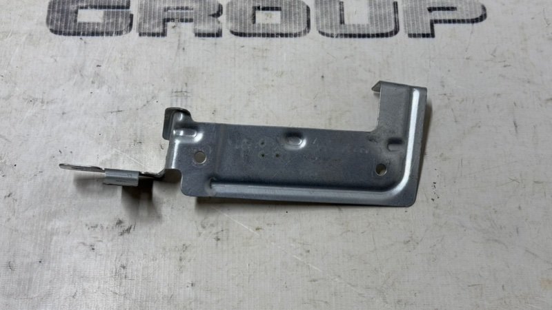 Кронштейн Land Rover Range Rover Velar 2019 L560 AJ200 LR091969 контрактная