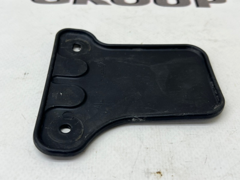 Брызговик передний левый RX400h 2008 MHU38 3MZFE