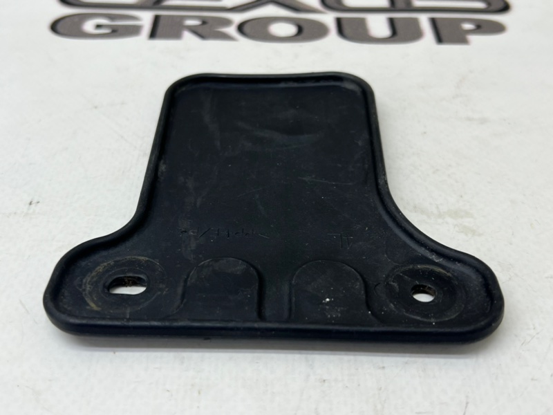 Брызговик передний левый RX400h 2008 MHU38 3MZFE