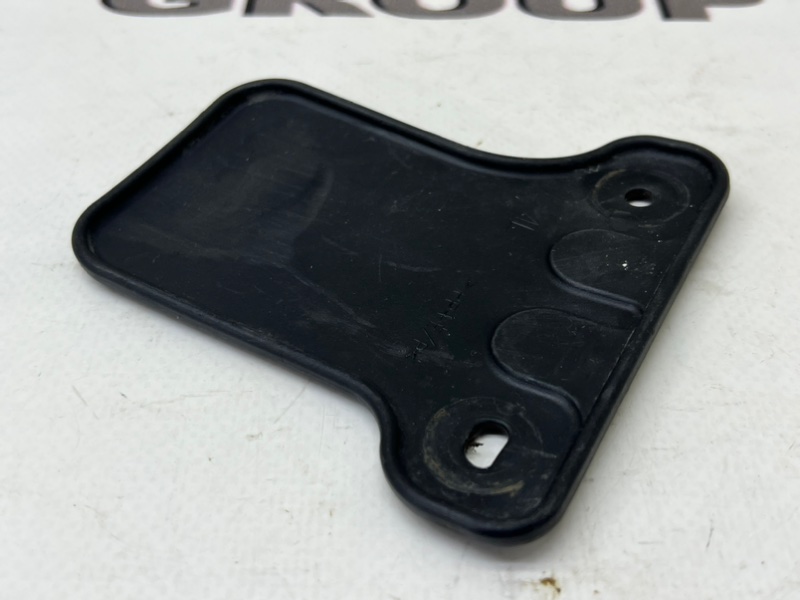 Брызговик передний левый RX400h 2008 MHU38 3MZFE