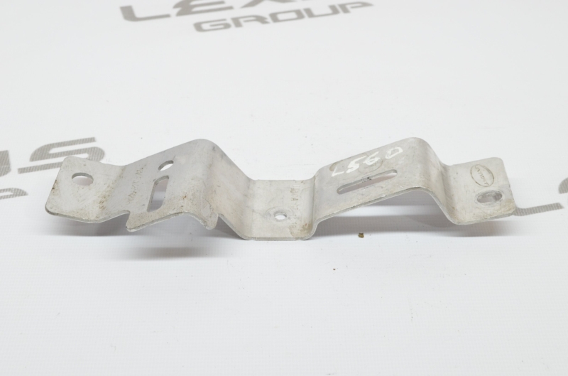 Кронштейн задний левый Land Rover Range Rover Velar L560 AJ200P