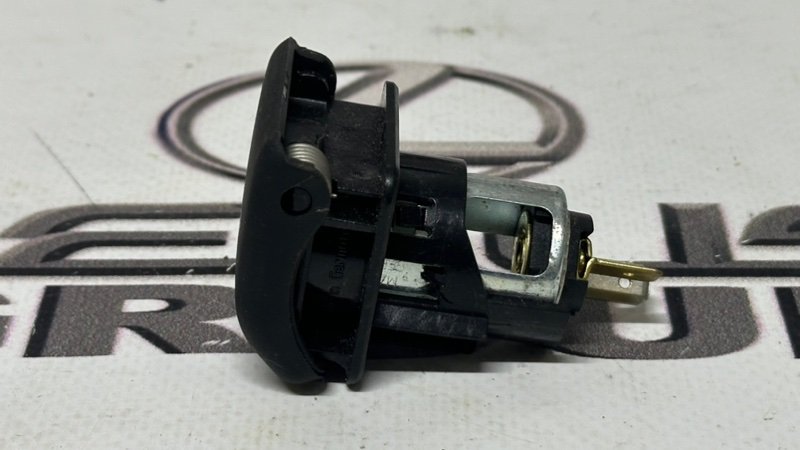 Прикуриватель X6 2017 F16 N57D30A