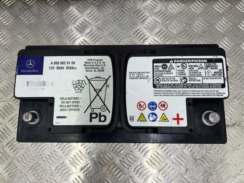 Аккумуляторная батарея Mercedes-Benz GLS - Class 2018 X166 A0009829108 контрактная
