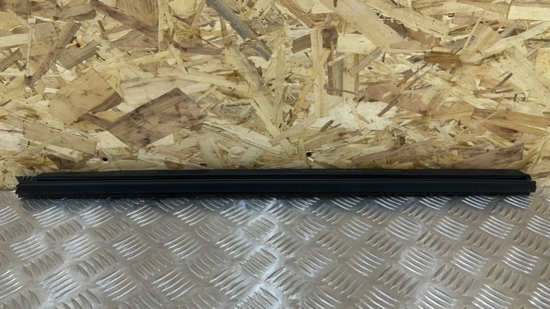 Молдинг на дверь передний левый Mercedes-Benz GLS - Class 2018 X166 OM642 A2927250300 контрактная