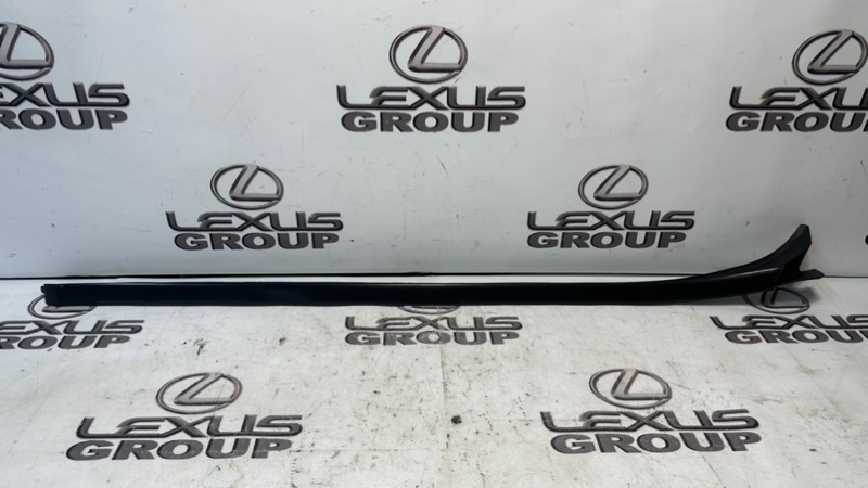 Молдинг лобового стекла передний правый Mercedes-Benz GLS - Class 2018 X166 OM642 A1666901280 контрактная