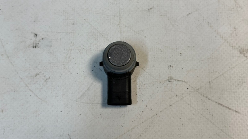 Запчасть датчик парковки Mercedes-Benz GLS - Class 2018 X166 OM642 A0009055504 контрактная Датчик парковки Mercedes-Benz GLS - Class 2018 X166 OM642 A0009055504 контрактная