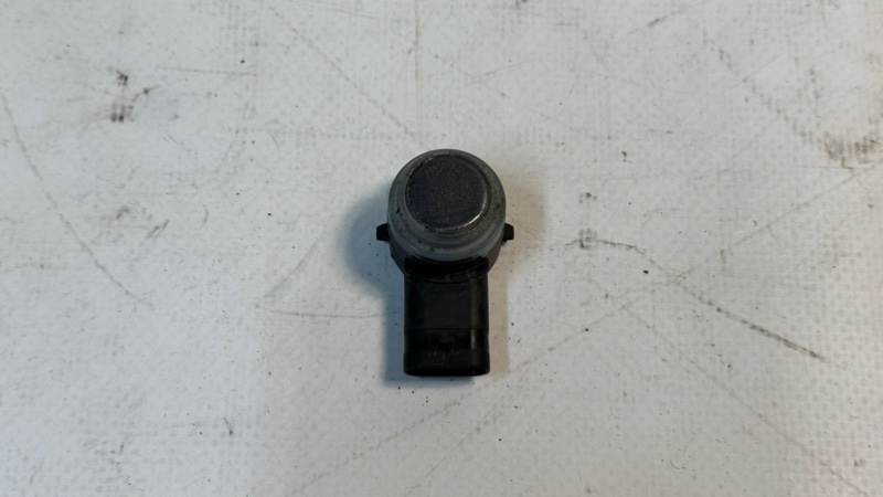 Запчасть датчик парковки Mercedes-Benz GLS - Class 2018 X166 OM642 A0009055504 контрактная Датчик парковки Mercedes-Benz GLS - Class 2018 X166 OM642 A0009055504 контрактная