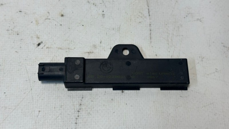 Антенна BMW 5 - Series 2017 G30 B57D30 65209220831 контрактная