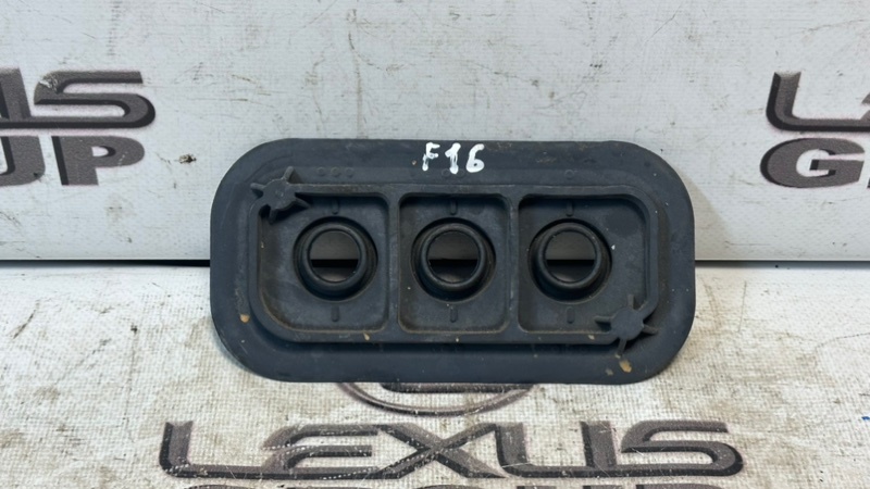 Уплотнительная резинка передняя BMW X6 2017 F16 N57D30A 64116951716 контрактная