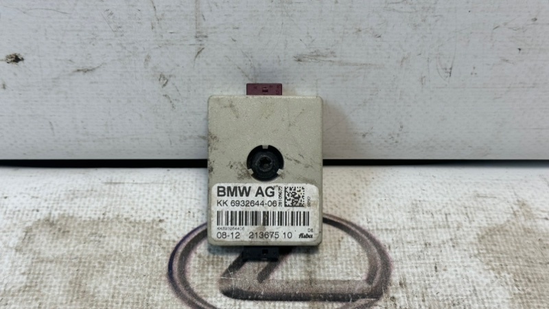 Усилитель антенны BMW X6 2012 E71 N57D30C 65206932644 контрактная