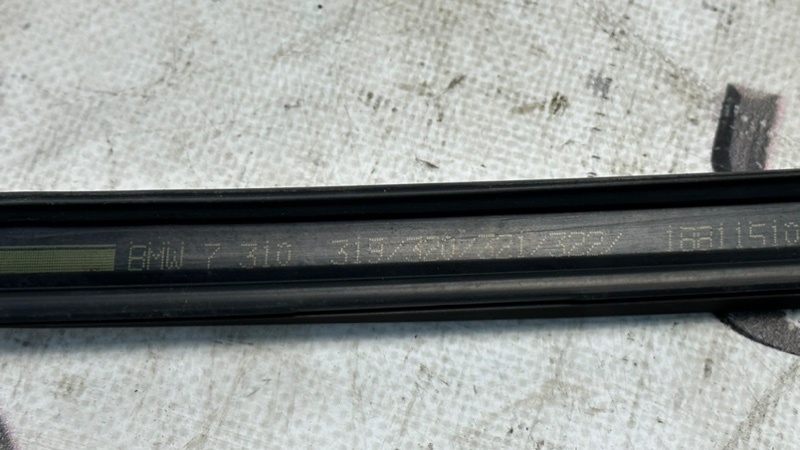 Уплотнительная резинка передняя правая X6 2012 E71 N57D30C