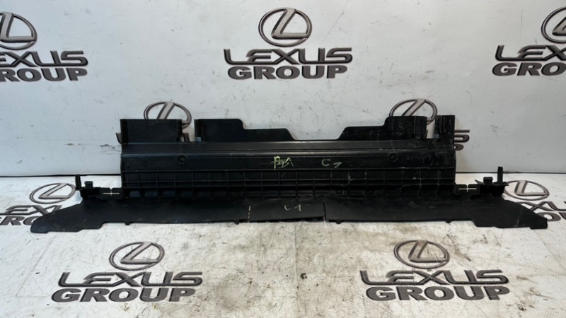 Дефлектор радиатора передний E-Class 2019 W213 M274E20