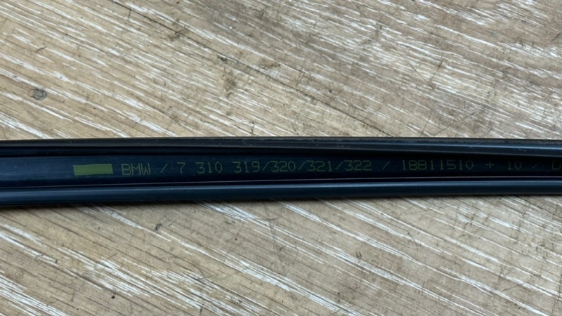 Уплотнительная резинка передняя левая BMW X6 E71 N57D30A